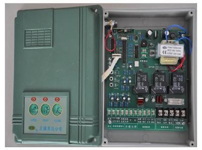 【供應(yīng)優(yōu)質(zhì)軟啟動(dòng)多功能、伸縮門、平移門、自動(dòng)門、電動(dòng)門控制箱】?jī)r(jià)格,廠家,圖片,電動(dòng)車控制器,無錫靈達(dá)機(jī)電科技-